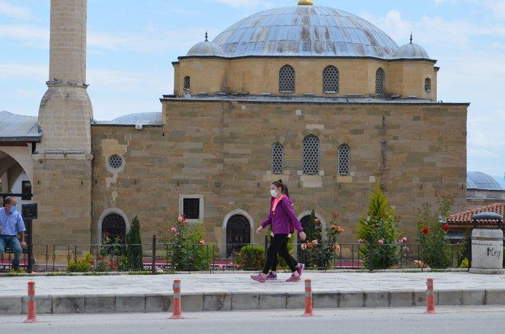 15-20 yaş grubu 3. kez sokağa çıktı G4