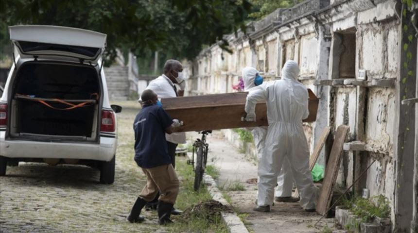 Brezilya'da koronavir&uuml;s nedeniyle son 24 saatte 1124 kişi hayatını kaybetti