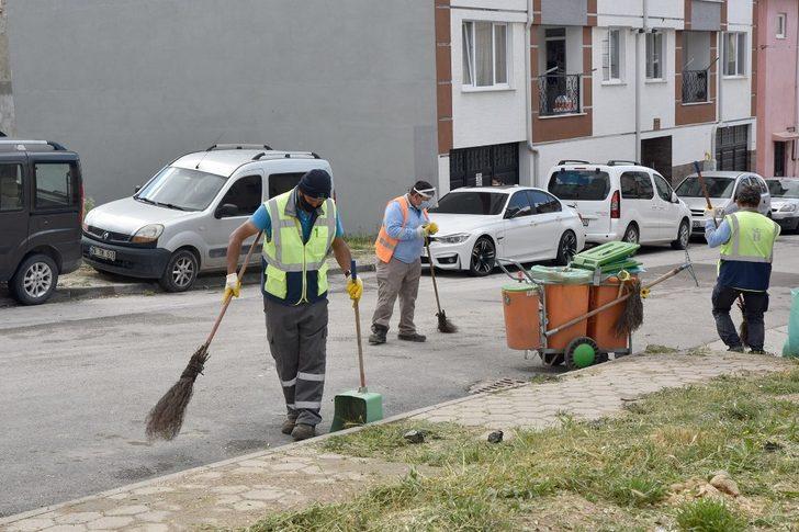 Çamlıca’da temizlik ve ot biçme çalışması G1