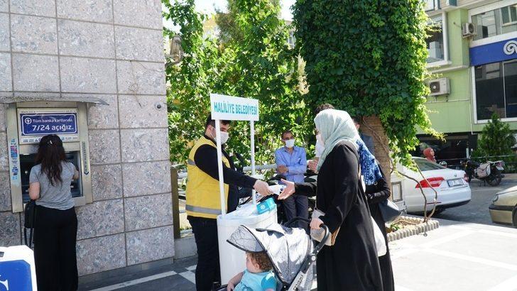 Haliliye’de vatandaşa maske dağıtımı sürüyor G3