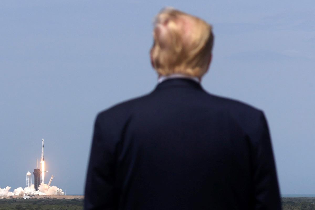 Tarihi fırlatmanın ardından Trump'tan &ccedil;arpıcı s&ouml;zler: Bu asla olmamalıydı