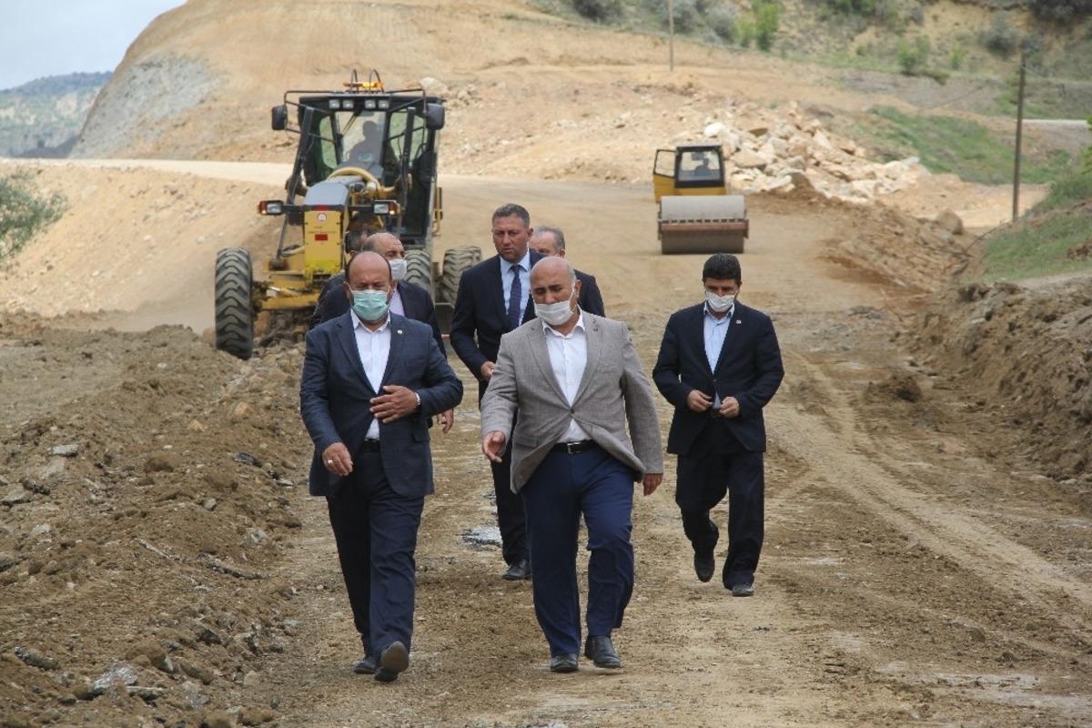 Kunduzlu-Ahacık yolunda hummalı &ccedil;alışma