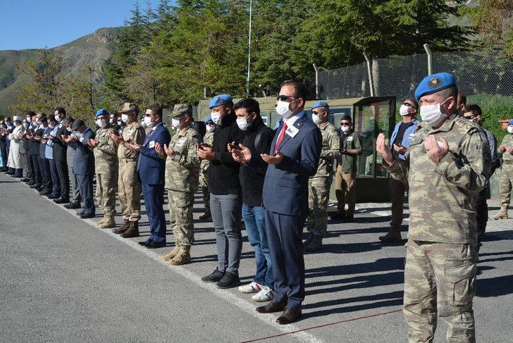 Hakkari’de şehit olan 2 asker için tören düzenlendi G3