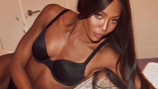 Naomi Campbell metroda çırılçıplak poz vermiş! 