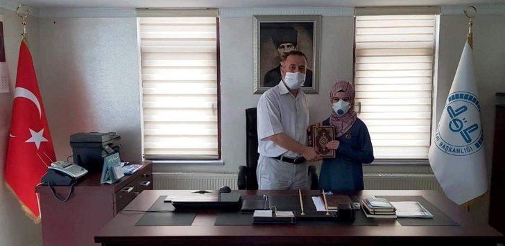 Uzaktan eğitimle hafız oldu G1