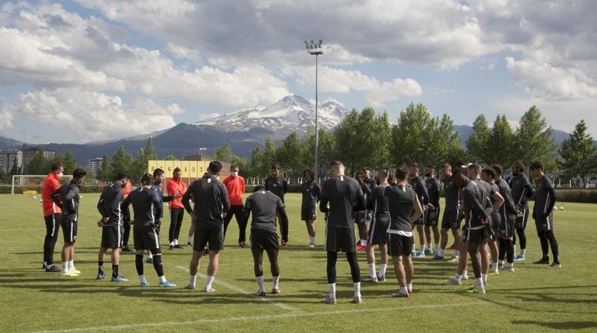 Kayserispor hafta sonu mesaisinde
