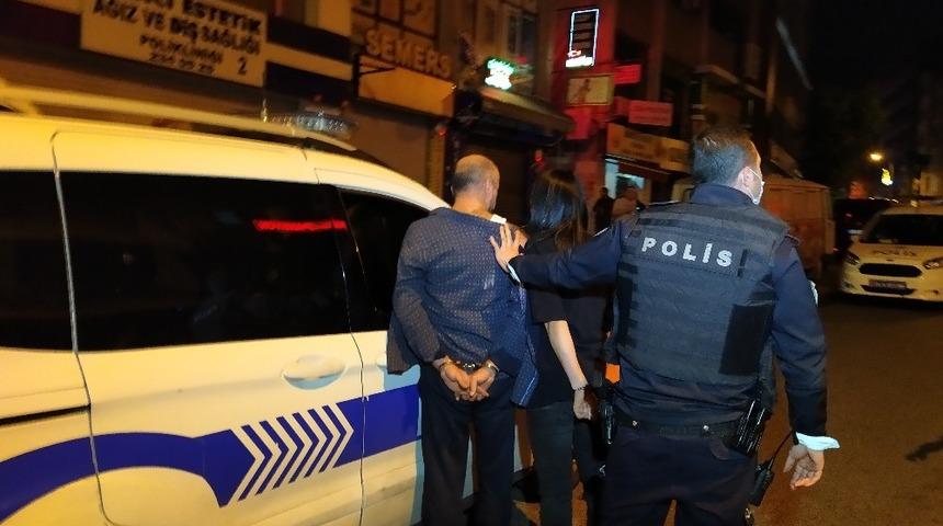 Kendisini şikayet eden gençlere 4. kattan silah sıktı