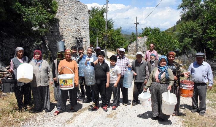 Bir damla içme suyuna hasret yaşıyorlar G1