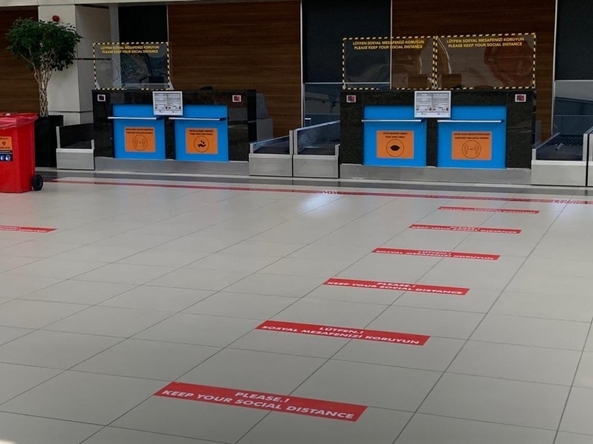 Antalya Havalimanına kısıtlama sonrası ilk u&ccedil;ak yarın 11:39&rsquo;da iniyor