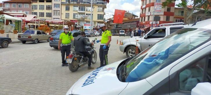 Polisten motosiklet denetimi G4