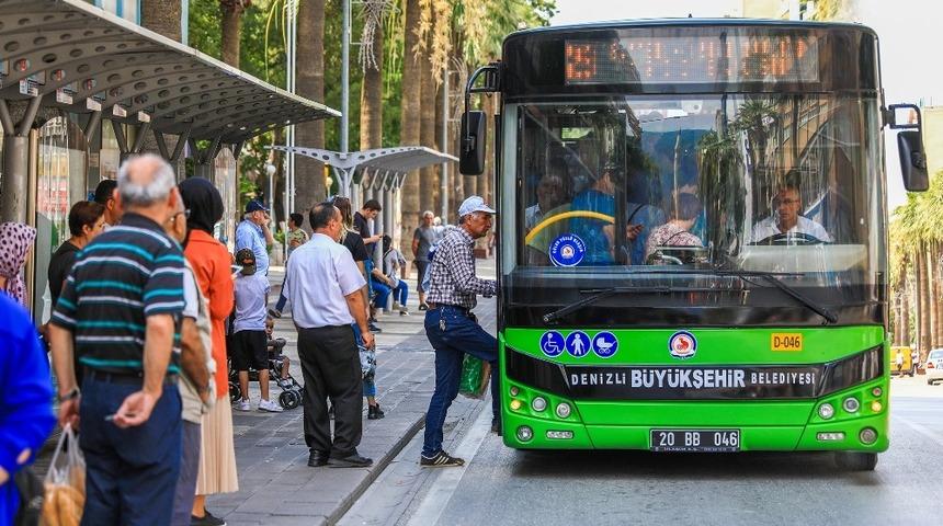 Sağlık çalışanlarına ve eczacılara ücretsiz ulaşım desteği devam edecek