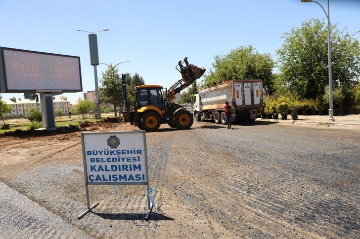 Büyükşehir Belediyesi kazalara neden olan kavşakta çalışma başlattı G3