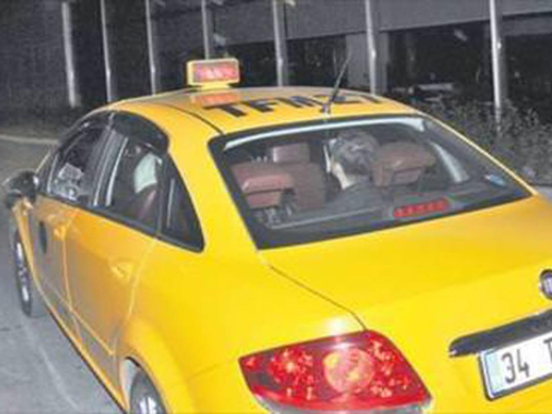 Erdem Kınay'dan ahlaksız teklif