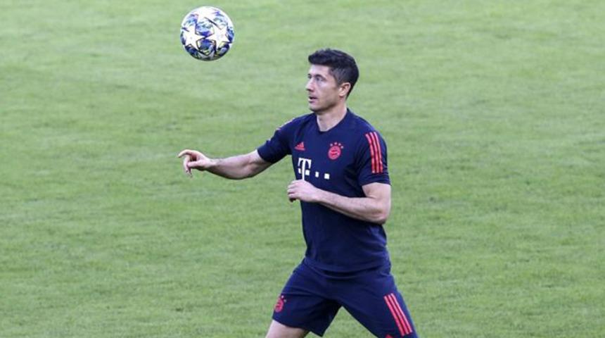 Bayern M&uuml;nih'te Robert Lewandowski rekora koşuyor