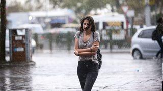 Meteoroloji'den İstanbul, Kocaeli, Sakarya ve Yalova çevrelerine sağanak yağış uyarısı