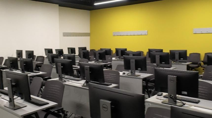 On Yedi Eyl&uuml;l &Uuml;niversitesi&rsquo;nden salgın s&uuml;recinde &ouml;ğrencilere jest