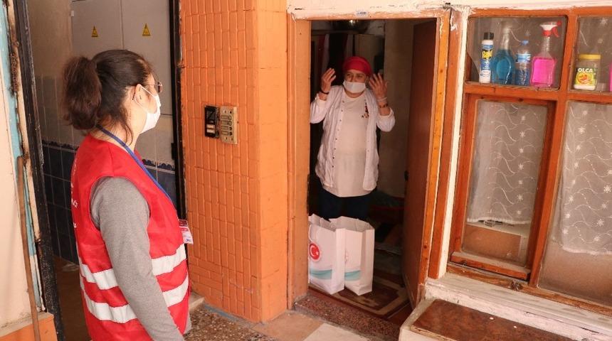 Sultanbeyli yaşlılarına sahip &ccedil;ıkıyor