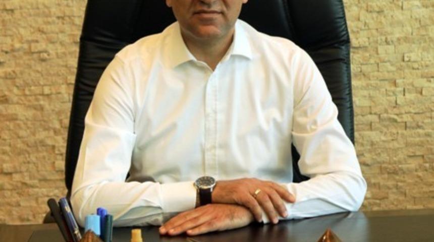 Vali &Ccedil;ağatay&rsquo;dan okul yaptıracak olan iş adamına teşekk&uuml;r