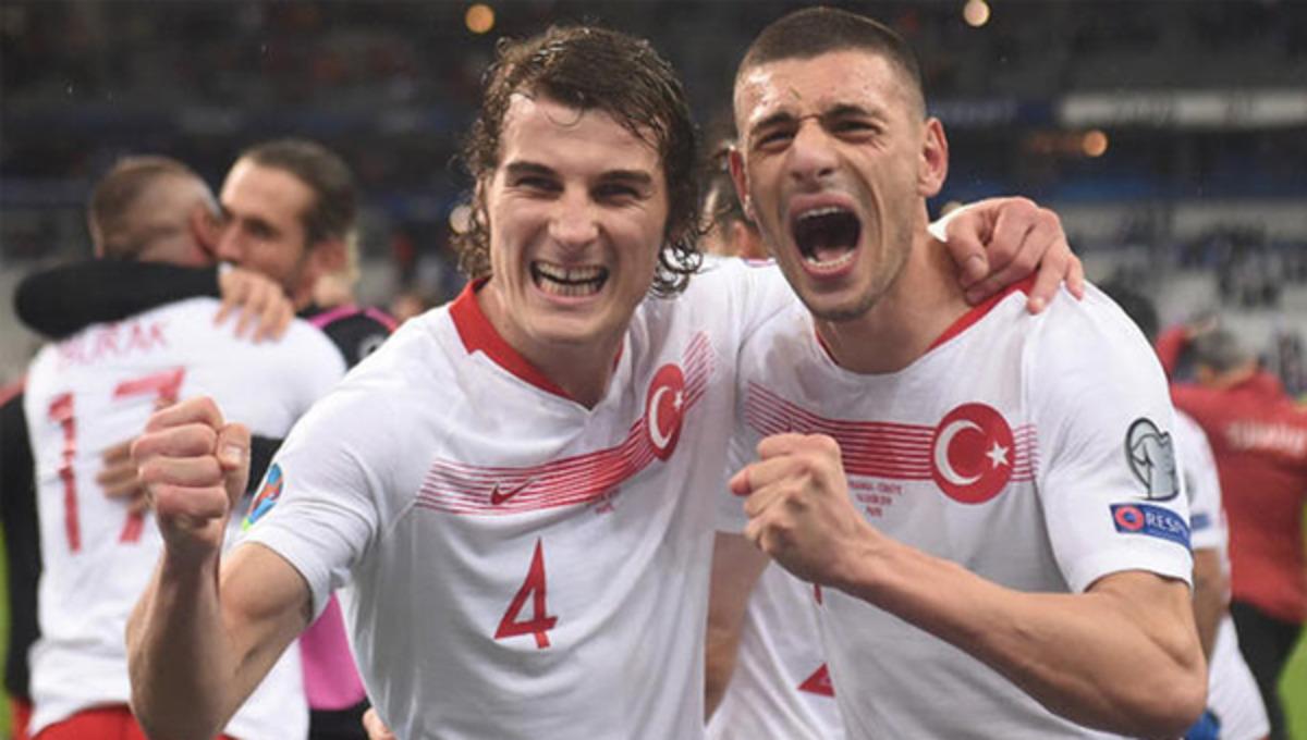Merih Demiral'a Manchester United kancası