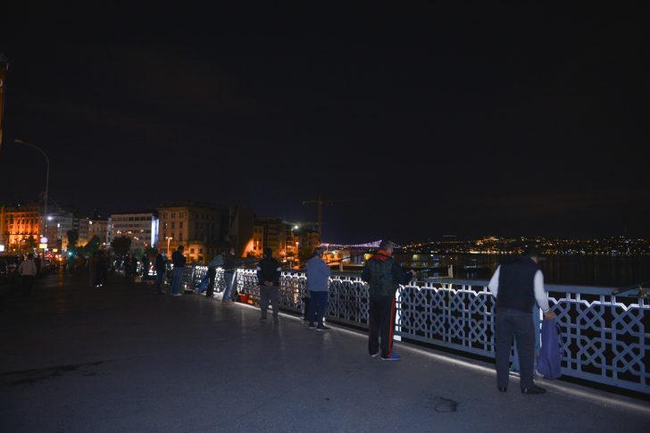İstanbul'da normalleşme takvimiyle birlikte balık tutmaya koştular G2