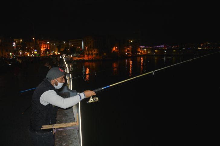 İstanbul'da normalleşme takvimiyle birlikte balık tutmaya koştular G3