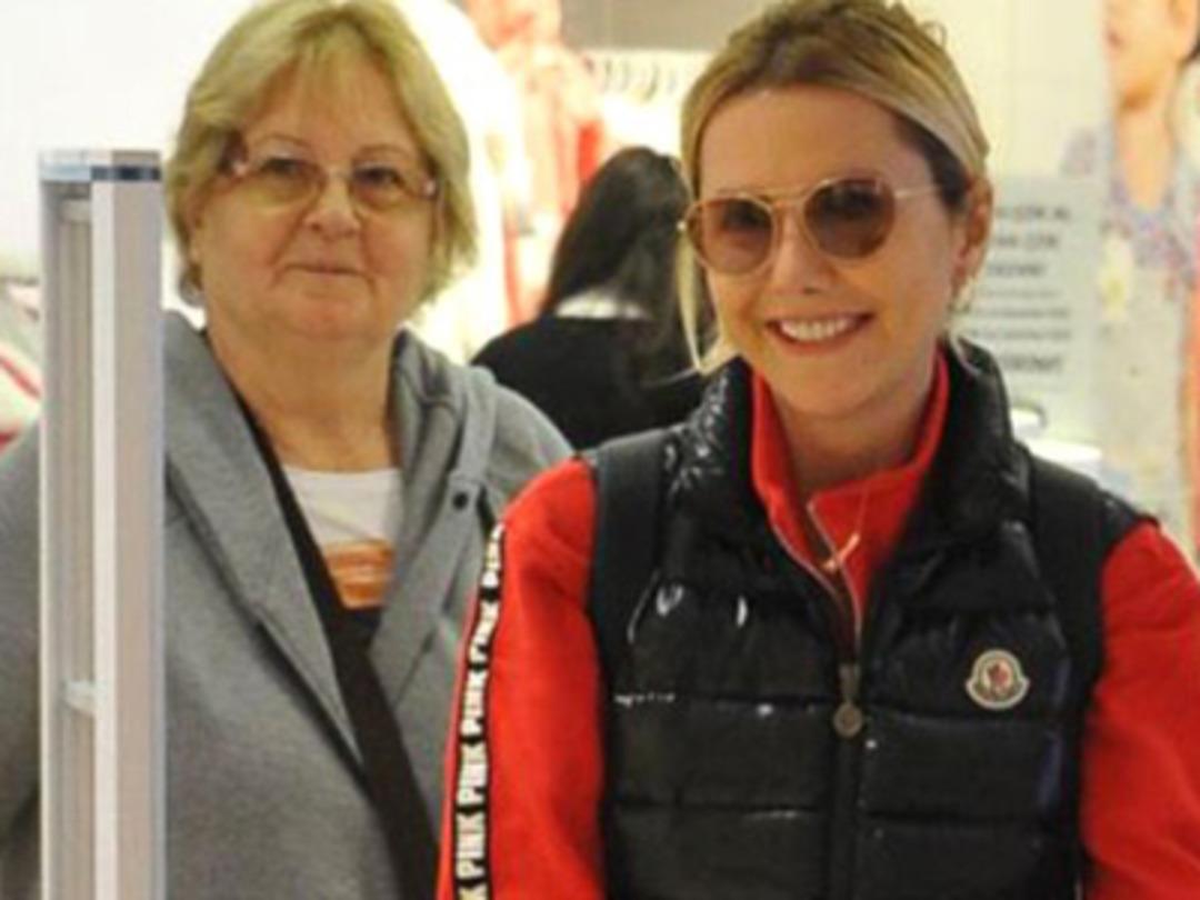 Ece Erken'den bir garip uyarı