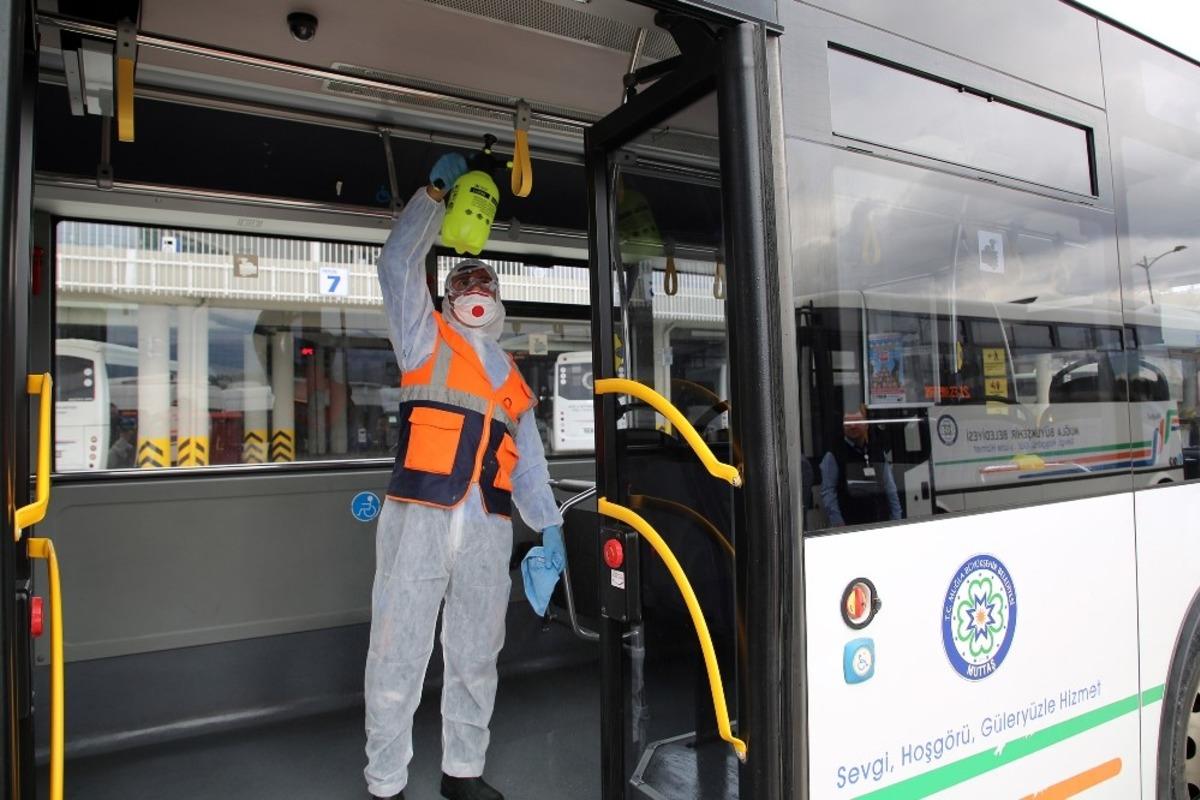 B&uuml;y&uuml;kşehir ulaşımda 35 bin 663 adet dezenfekte yaptı