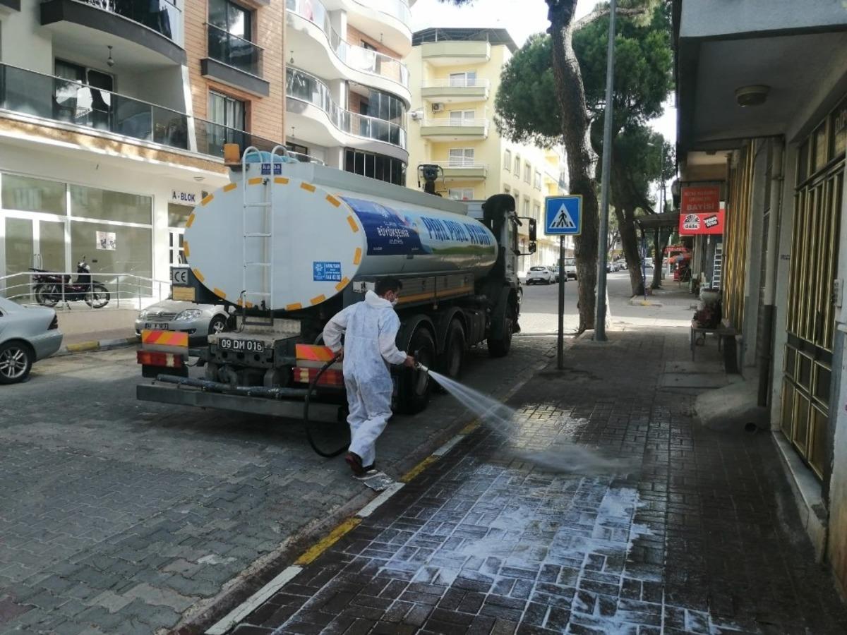 B&uuml;y&uuml;kşehir belediyesi Buharkent&rsquo;te &ccedil;alışıyor