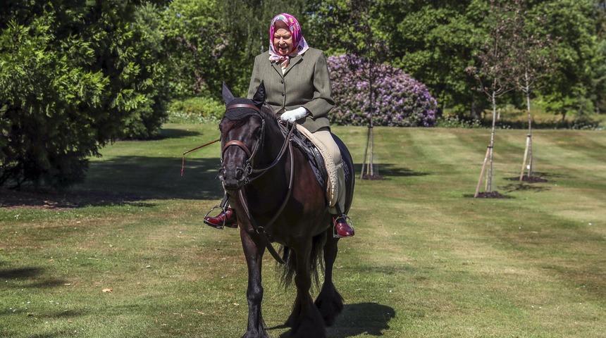 Krali&ccedil;e 72 g&uuml;n sonra ilk kez g&ouml;r&uuml;nt&uuml;lendi!