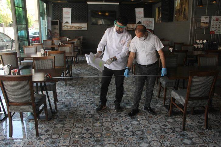 Kebapçıda normalleşmeye davul zurnalı açılış G3