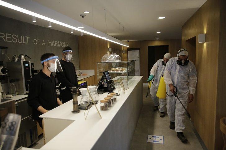 Büyükşehir kafe ve restoranları dezenfekte ediyor G2