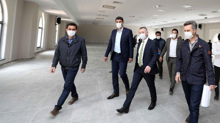 Başkan B&uuml;y&uuml;kakın, "Durmak yok, eser &uuml;retmeye devam"