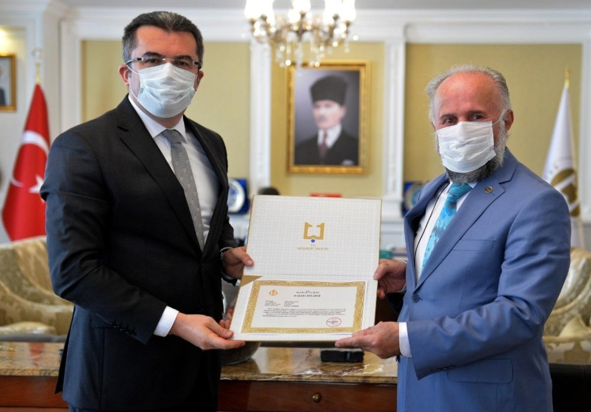 M&uuml;ft&uuml; Sula&rsquo;dan Vali Memiş&rsquo;e veda ziyareti