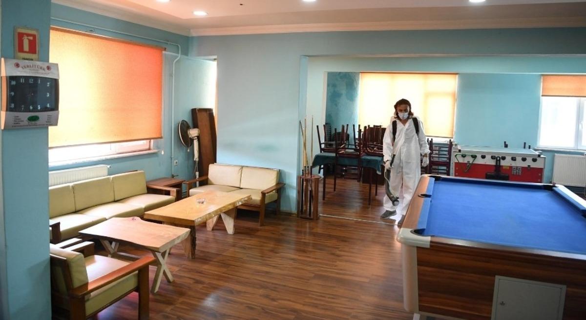 Kartepe&rsquo;de kıraathaneler dezenfekte edildi