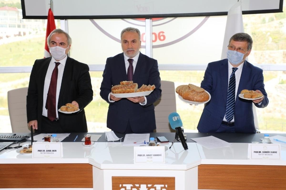 Rekt&ouml;r Karadağ 1 yılı değerlendirdi