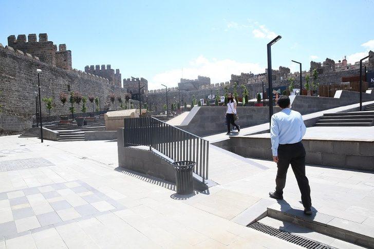 Büyükşehir kapılarını yeniden vatandaşlara açıyor G3