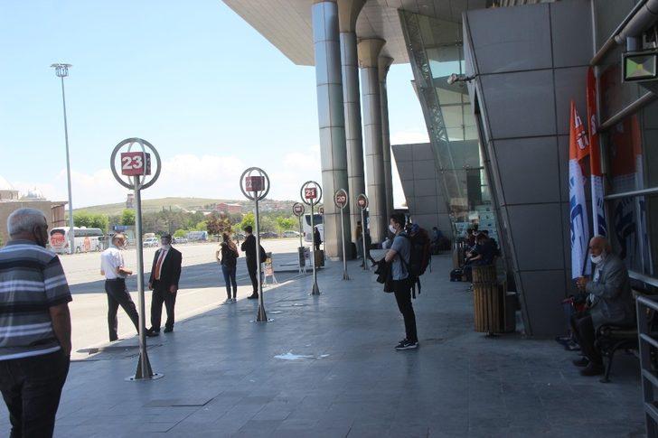 Kayseri Şehirlerarası Otobüs Terminali kısıtlamanın kalkmasıyla hareketlendi G4