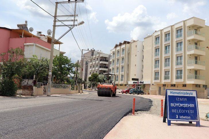 İzmir’de asfalt atağı sürüyor G4