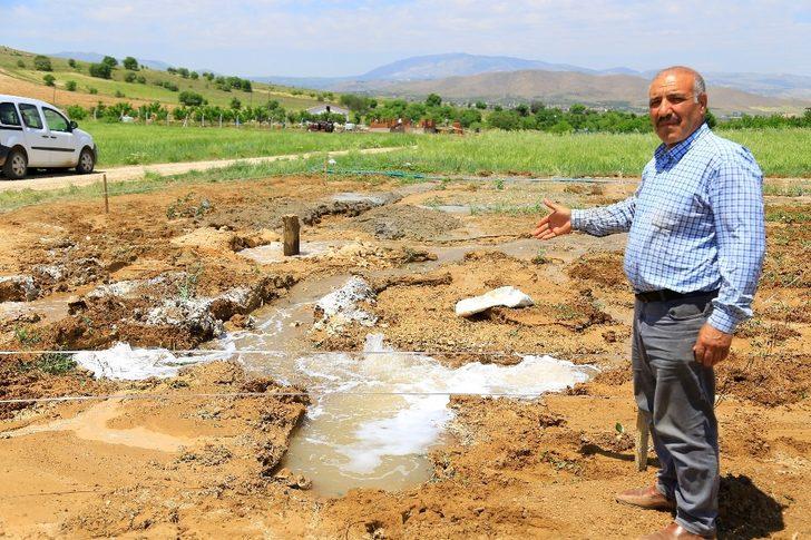 Şaşkına çeviren olay! Bahçesine sondaj vurdurdu maden suyu çıktı G5