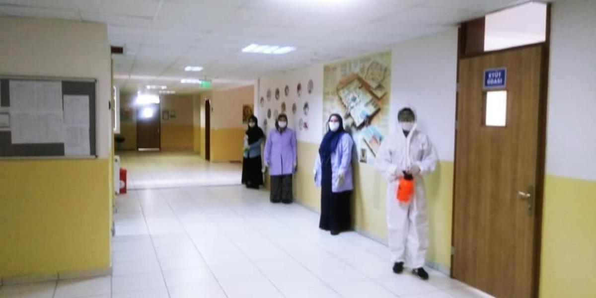 D&uuml;zce&rsquo;de okullarda LGS temizliği