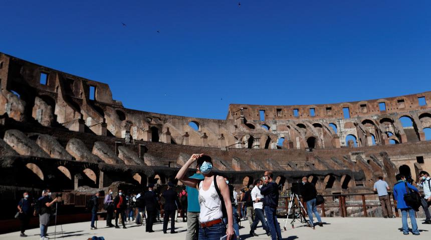 Kolezyum 84 gün sonra ziyaretçilere açıldı