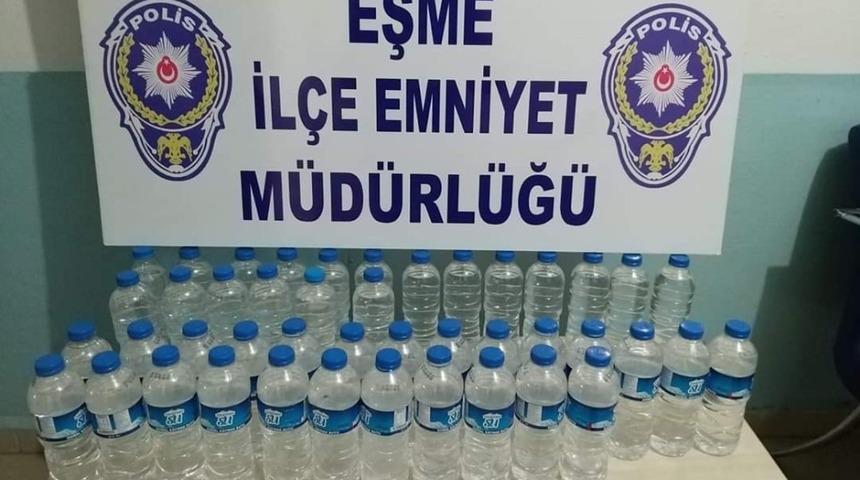 Uşak&rsquo;ta 22 litre sahte i&ccedil;ki ele ge&ccedil;irildi