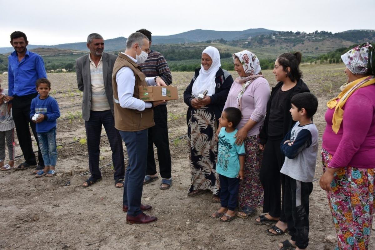 D&uuml;nya S&uuml;t G&uuml;n&uuml;&rsquo;nde &ccedil;ift&ccedil;ilere s&uuml;t ikramı