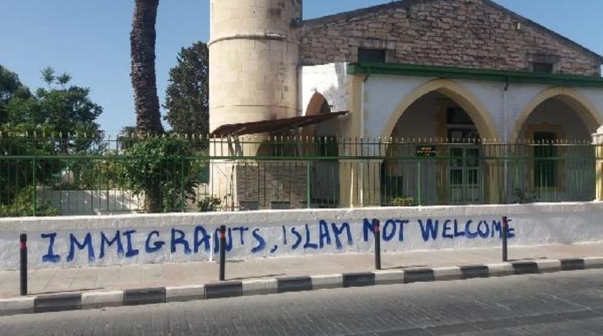 AK Parti'den Güney Kıbrıs'taki çirkin saldırıya sert tepki