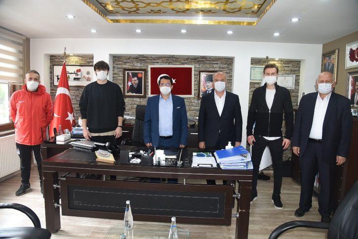 Dursunbey Belediyespor altyapısı yıldız futbolcu yetiştirmeye devam ediyor G3