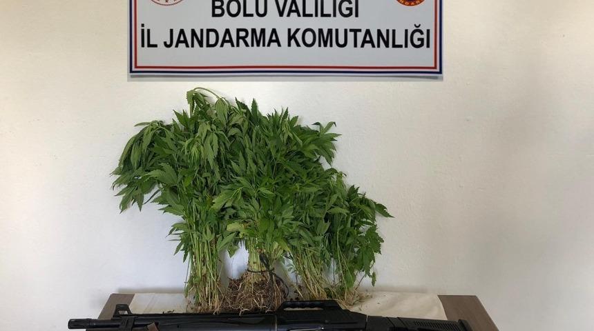 Bolu&rsquo;da uyuşturucu operasyonunda 2 g&ouml;zaltı