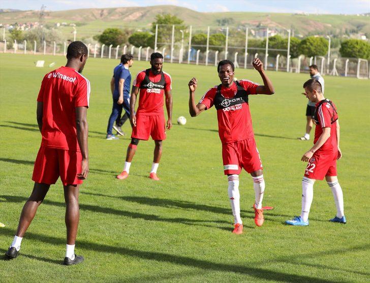 Sivasspor'da Denizlispor mesaisi sürüyor G2