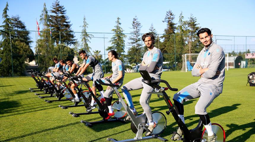 Trabzonspor'da futbolcular performans testinden ge&ccedil;ti