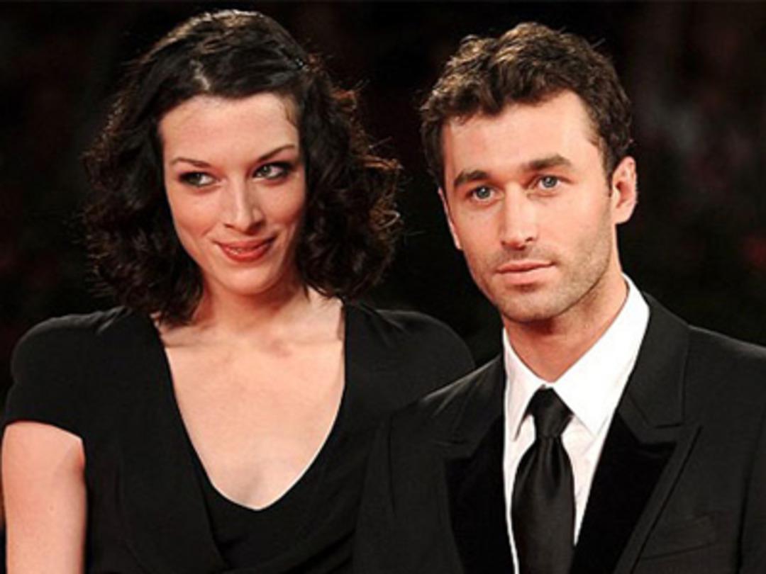 Porno d&uuml;nyasını sarsan tecav&uuml;z itirafı