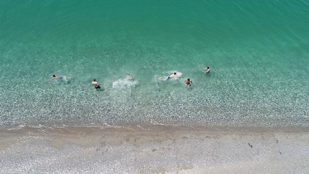 Van G&ouml;l&uuml;'ndeki mavi bayraklı halk plajı, yeni sezon i&ccedil;in hazır